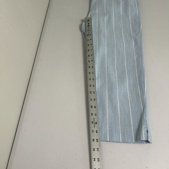 Chicos Perfect Stretch Capri Pants Size 1 M Blue White Striped Pull On Preppy - Picture 9 of 10